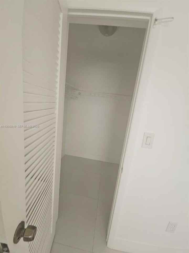 5500 Sw 77th Ct #204 - Photo 5 of 13