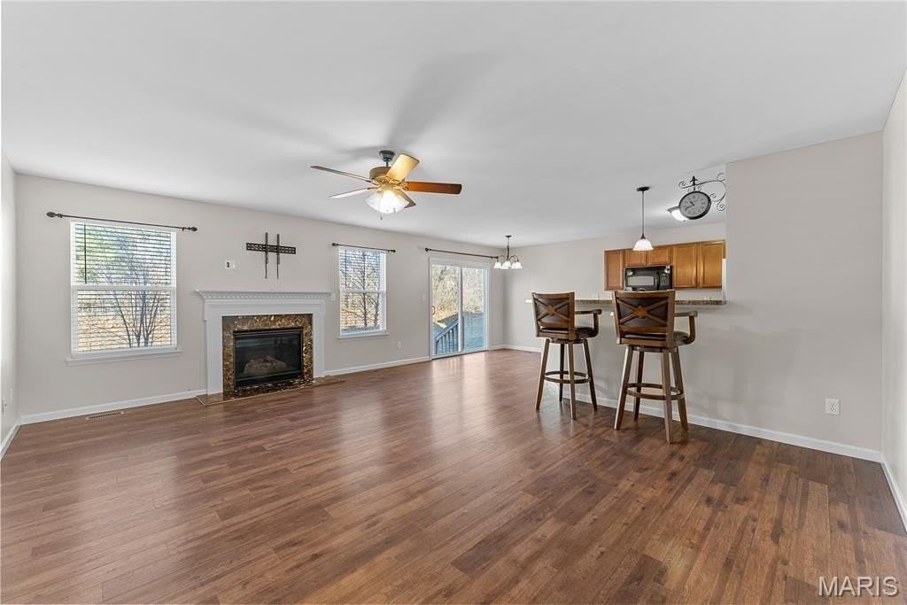 467 Parkgate Dr - Photo 4 of 43