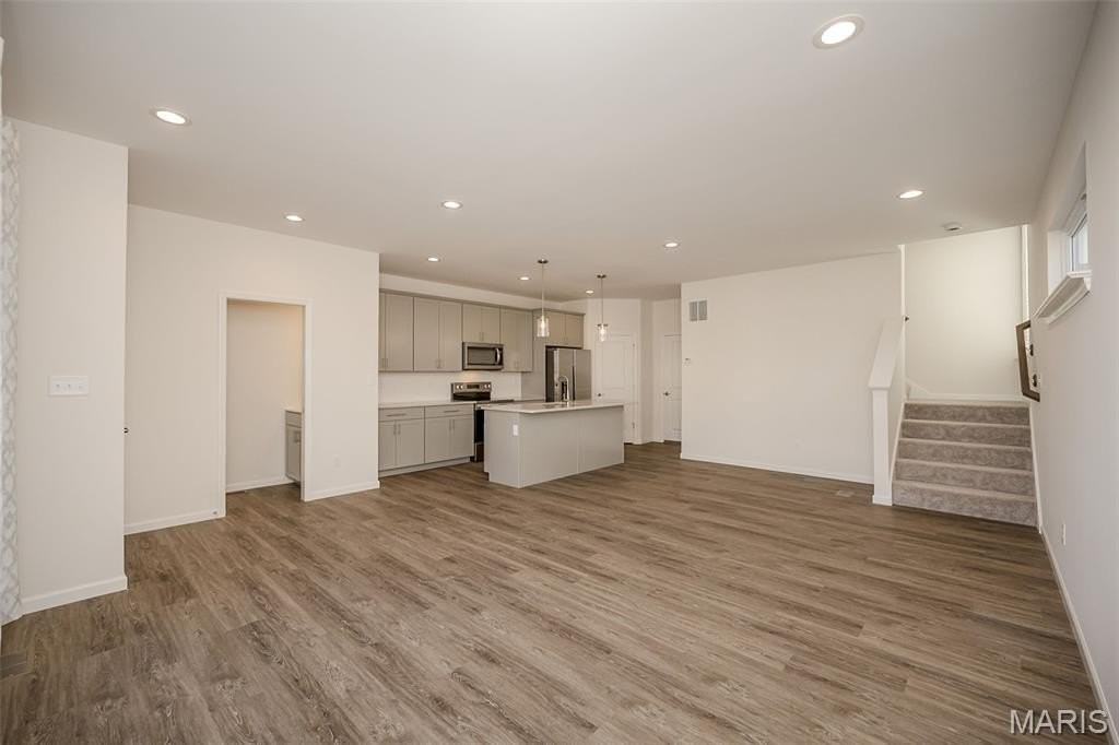 30 Pheasant Ring Dr - Photo 7 of 43