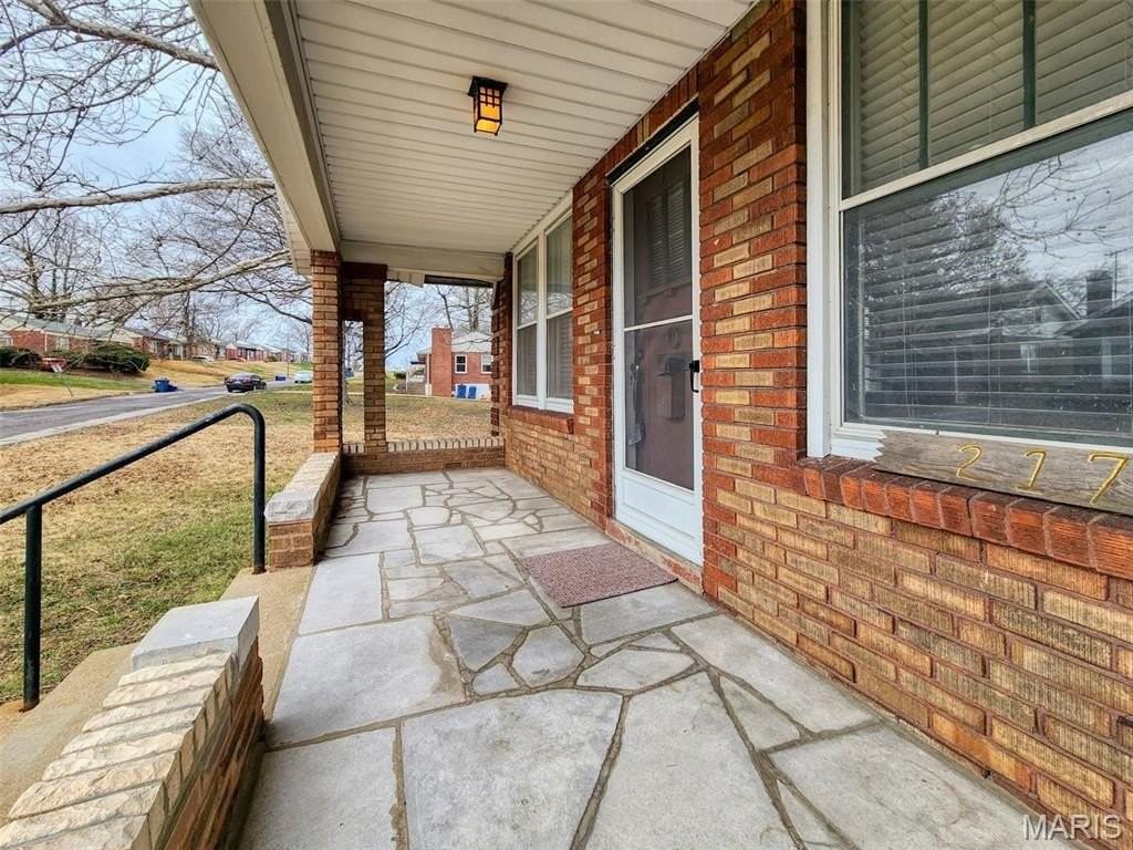 217 Emerling Dr - Photo 2 of 19