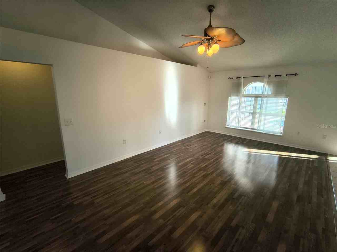 177 Ryberry Dr - Photo 7 of 21