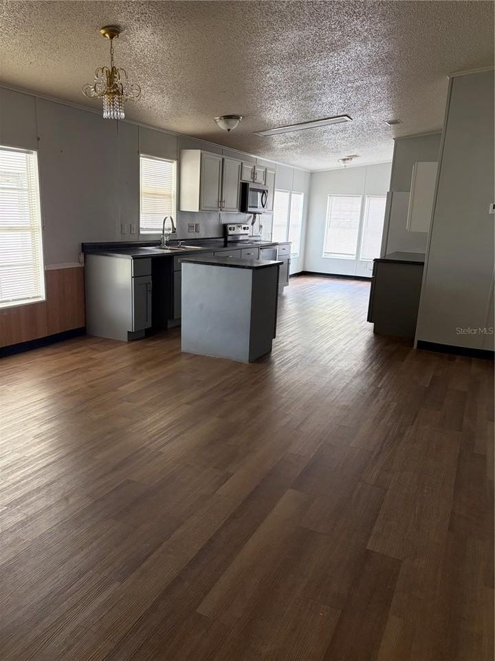 17536 Eve Dr - Photo 6 of 16