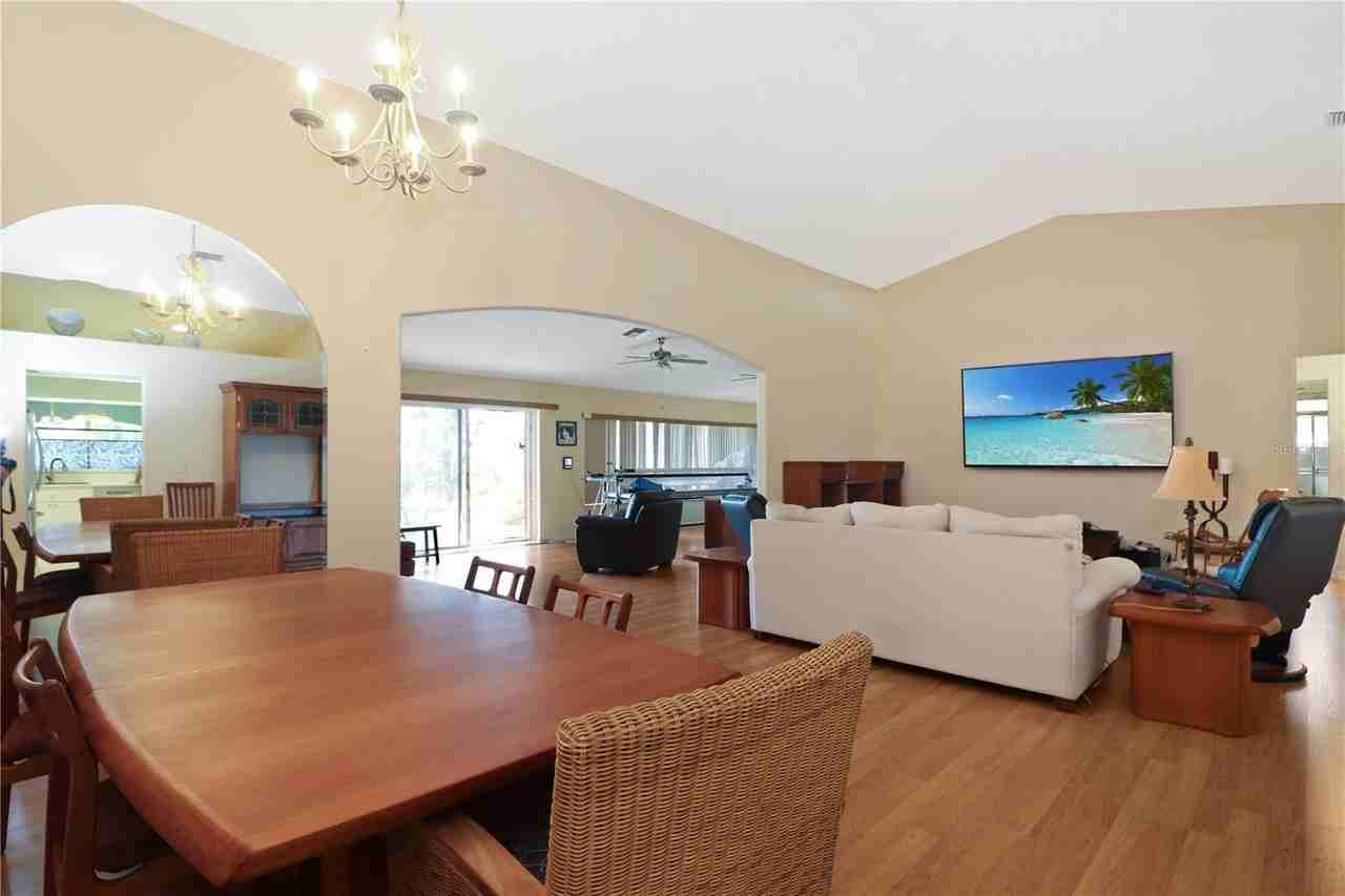 21300 Royal St Georges Ln - Photo 7 of 47