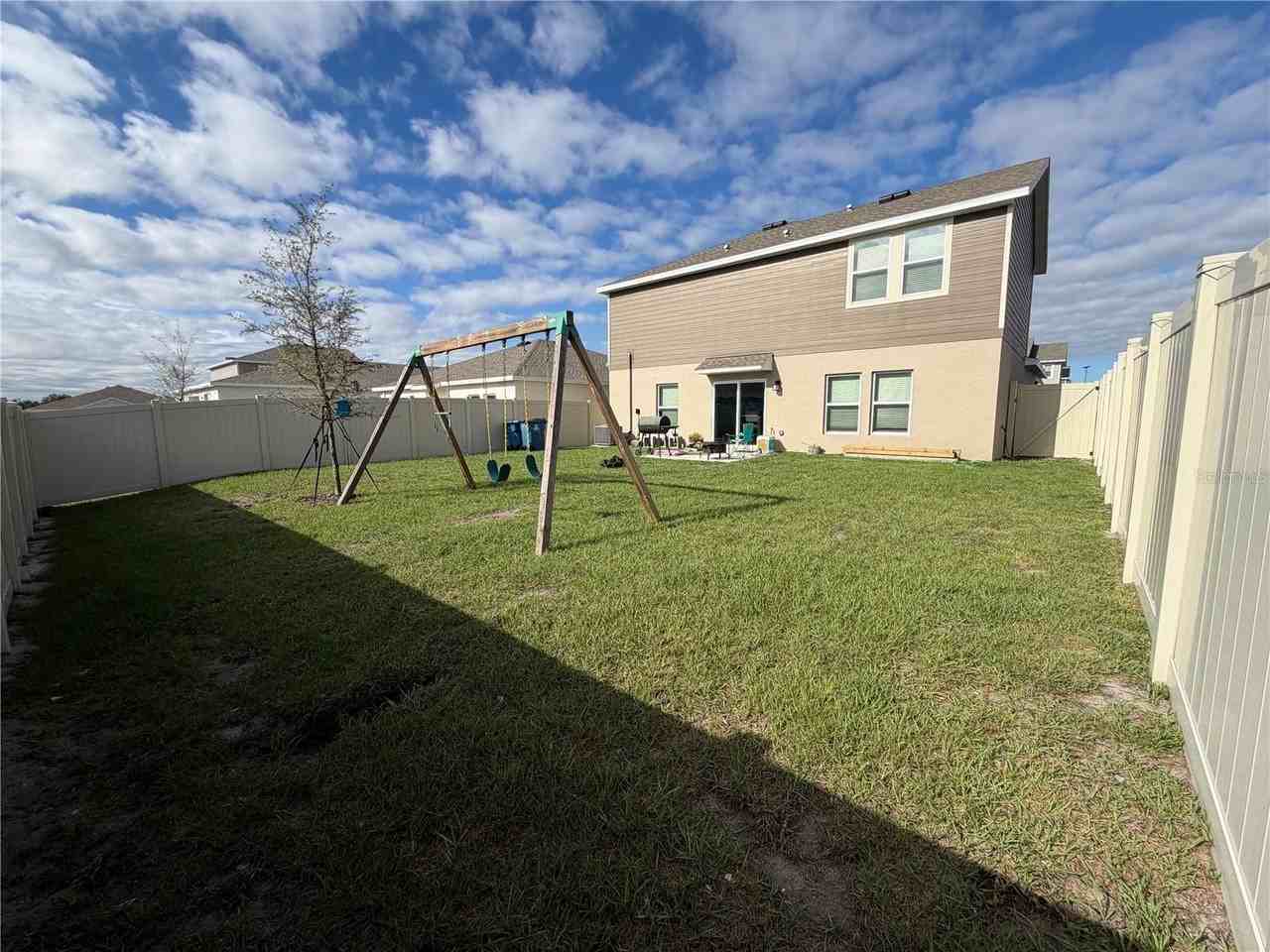 1615 Marksman Rd - Photo 6 of 9