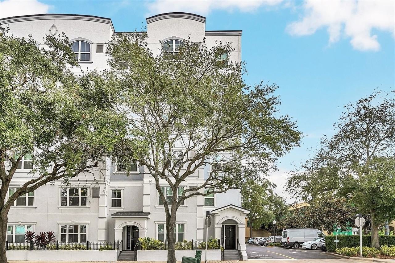 204 E South St #1055