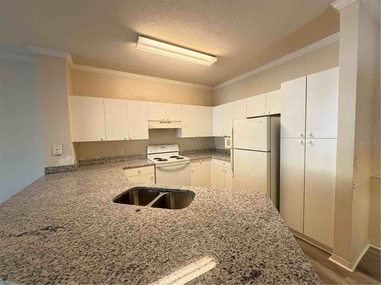 3561 Conroy Rd #225 - Photo 3 of 14