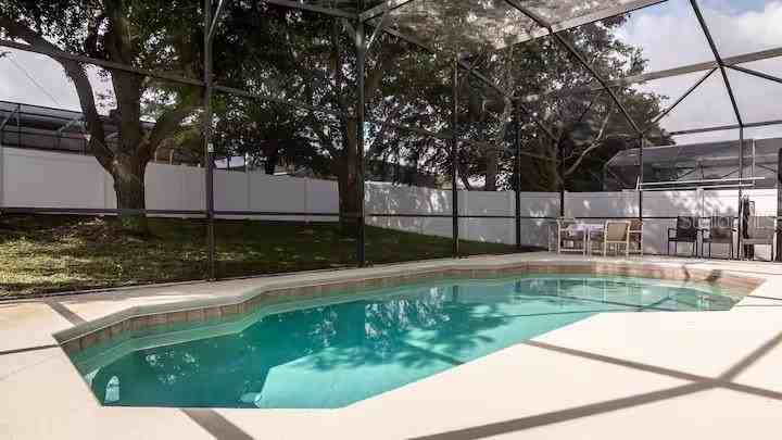 750 Kettering Rd - Photo 2 of 20