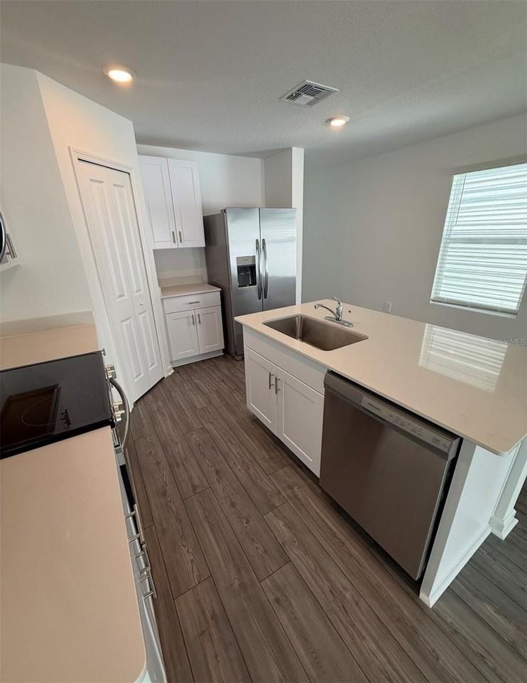 7207 Sw 92nd St - Photo 7 of 7