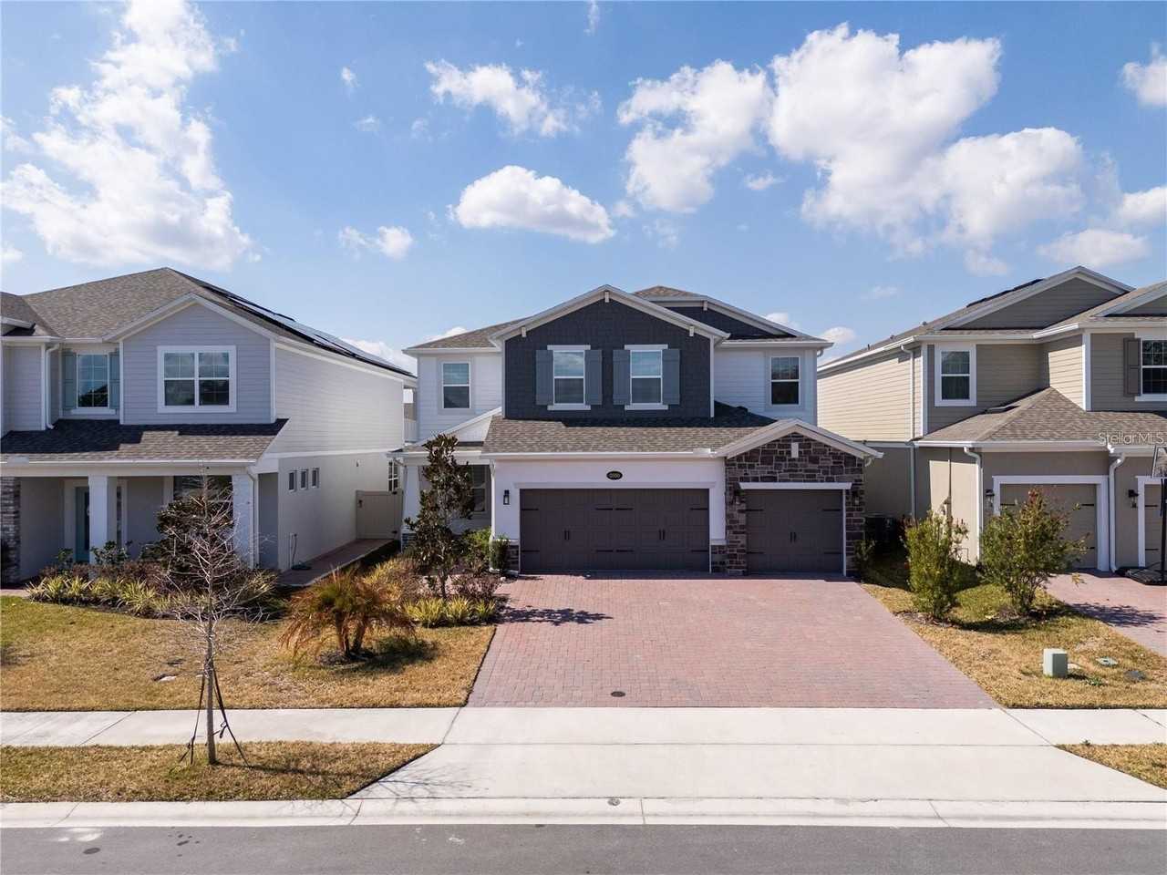 5090 Shady Pines Dr - Photo 2 of 50