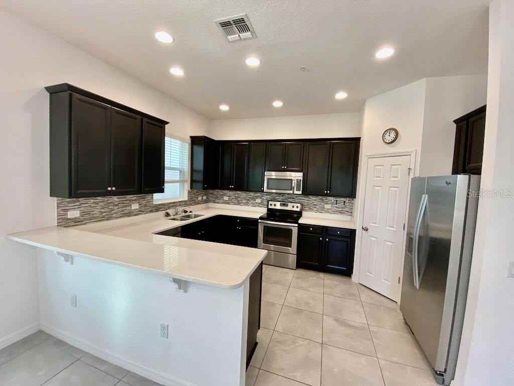 12225 Joshua Tree Trl - Photo 4 of 19