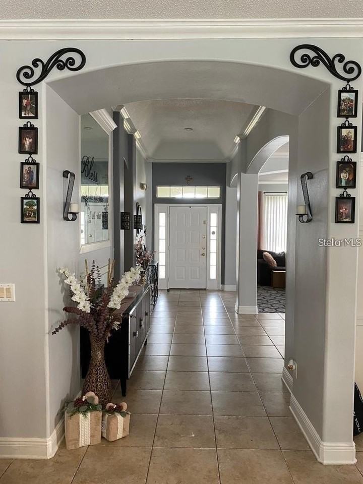 2024 Bridgeview Cir - Photo 3 of 9