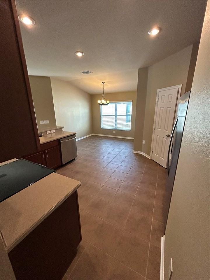 11543 Tangle Creek Blvd - Photo 3 of 24