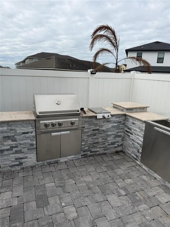 2350 Rapollo Dr - Photo 6 of 24