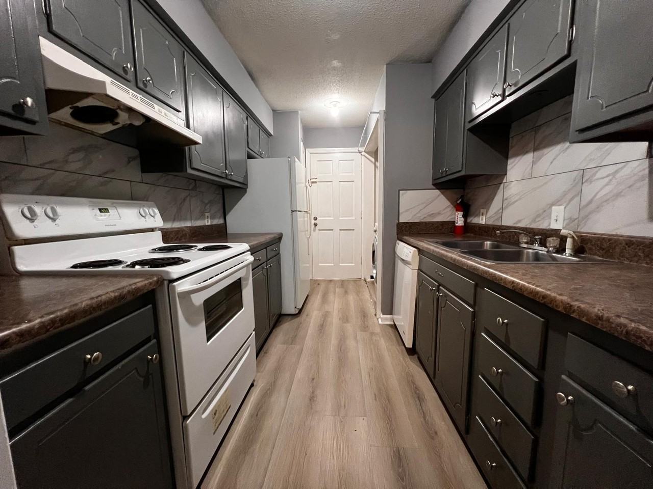 Rue Fontaine - Photo 2 of 3