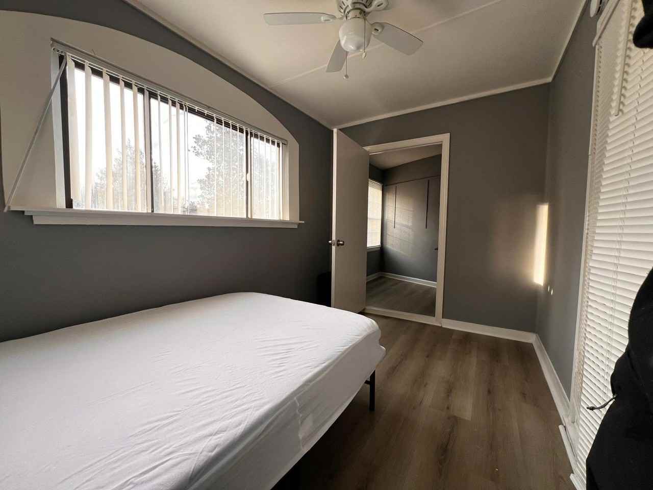 Rue Fontaine - Photo 3 of 3