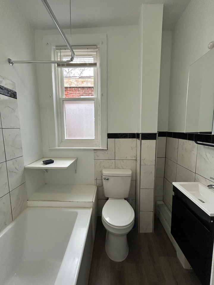 2736 N Croskey St #1 - Photo 6 of 32