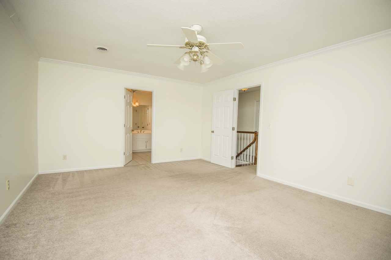 11144 Pleasant Forest Dr #1 - Photo 7 of 10