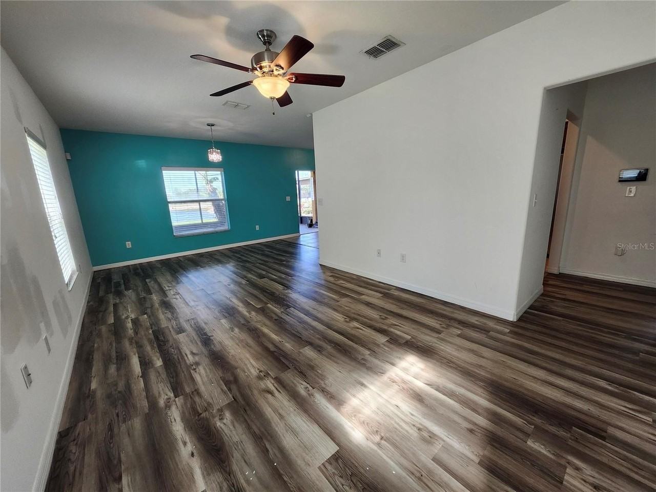 949 Seminole Sky Dr - Photo 6 of 31