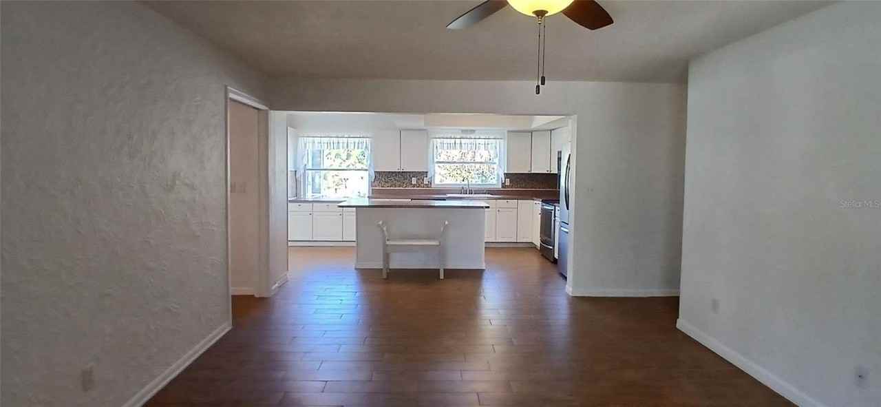 4397 Harbor Hills Dr - Photo 6 of 36