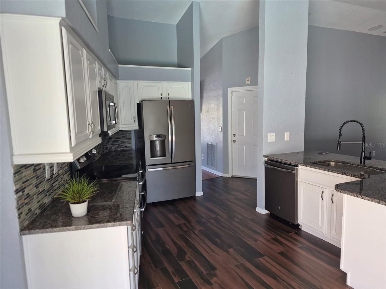 26 Ridgecroft Ln - Photo 5 of 23