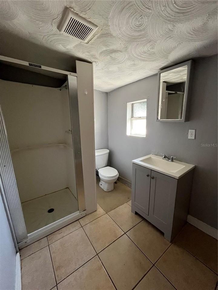 1907 N Morgan St #D - Photo 6 of 7
