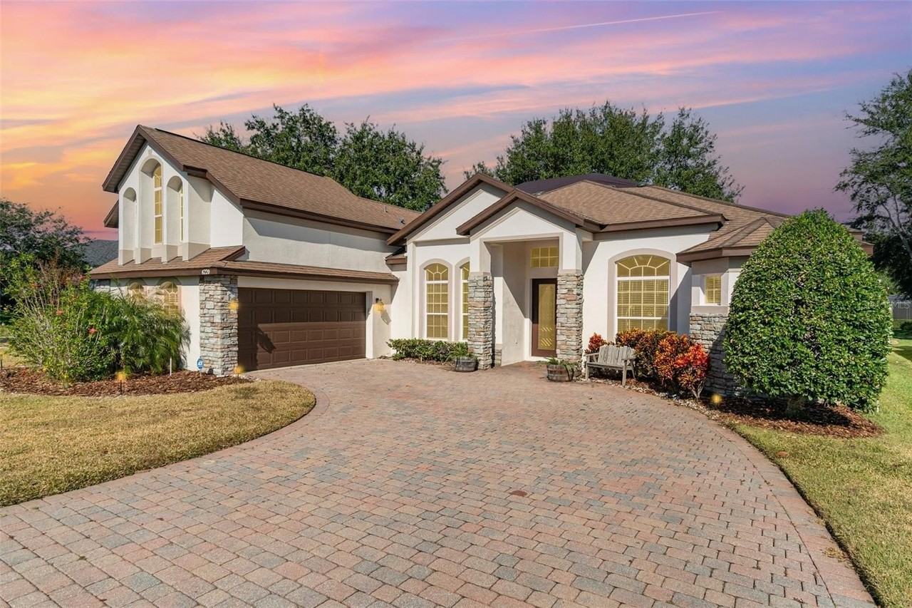 6220 Hedgesparrows Ln - Photo 2 of 38