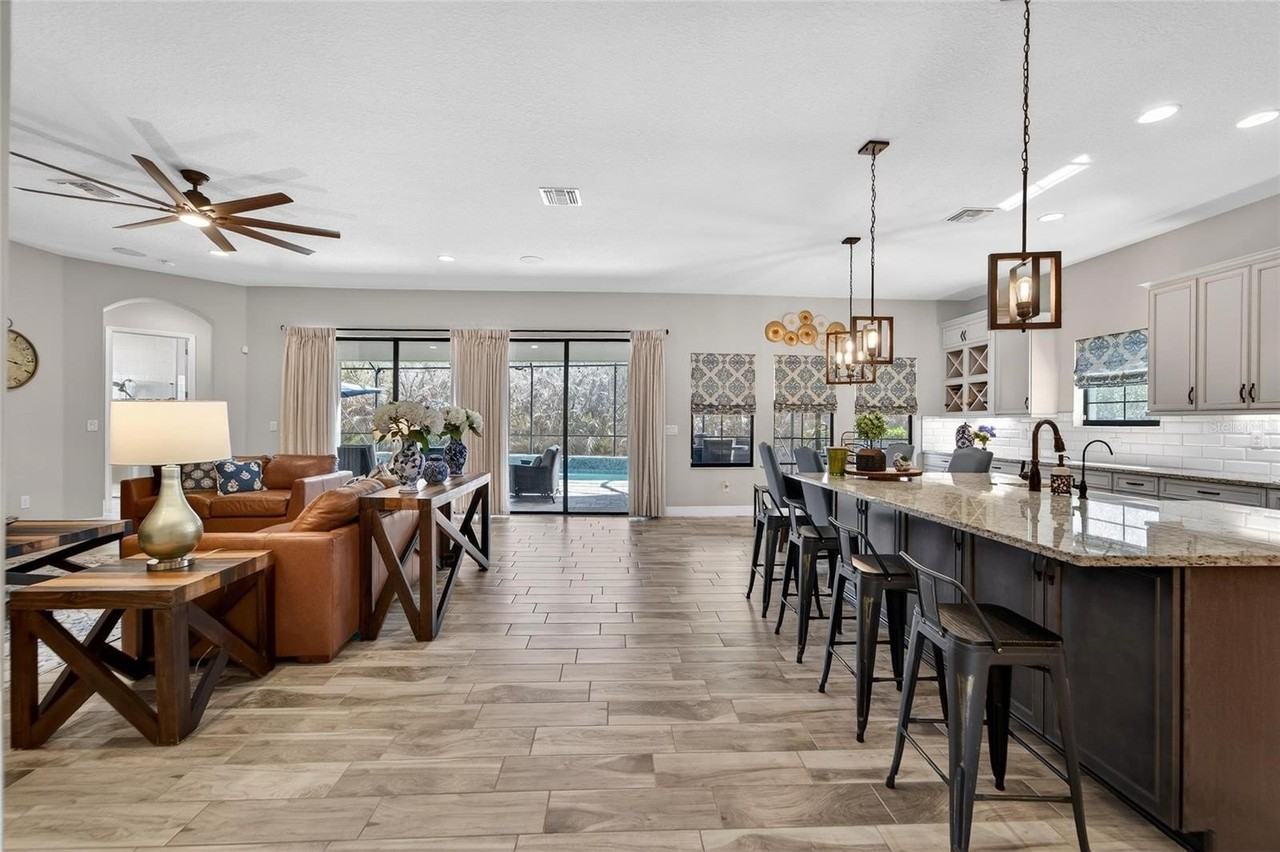 11358 Hawks Fern Dr - Photo 5 of 38