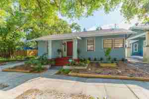 featured image of 917 E Broad St