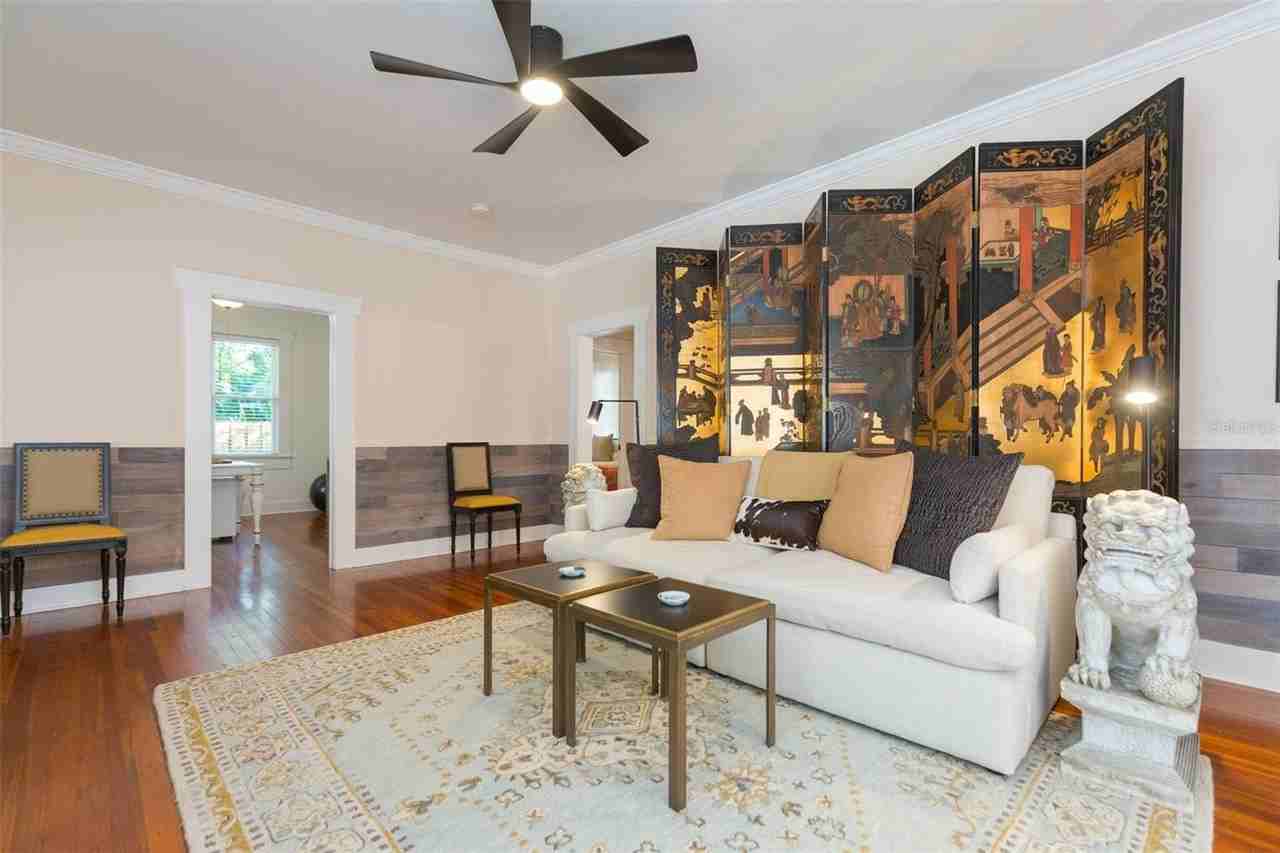 917 E Broad St - Photo 6 of 33