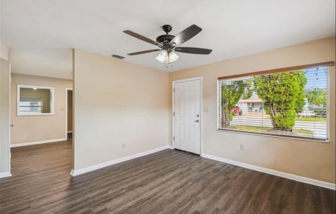 3408 W Saint Conrad St - Photo 4 of 17