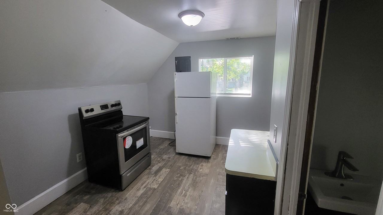 1807 Raible Ave Unit A - Photo 6 of 13