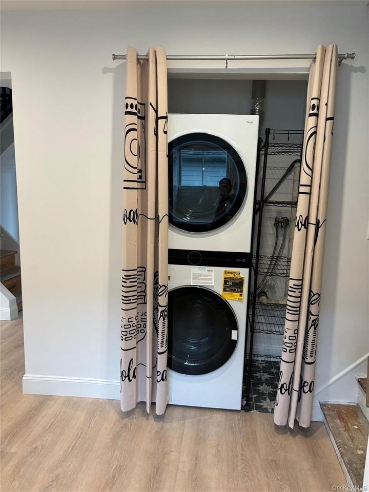 1353 Old Northern Blvd - Photo 6 of 20