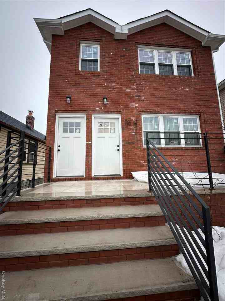 17016 143rd Rd Unit 2 - Photo 7 of 11