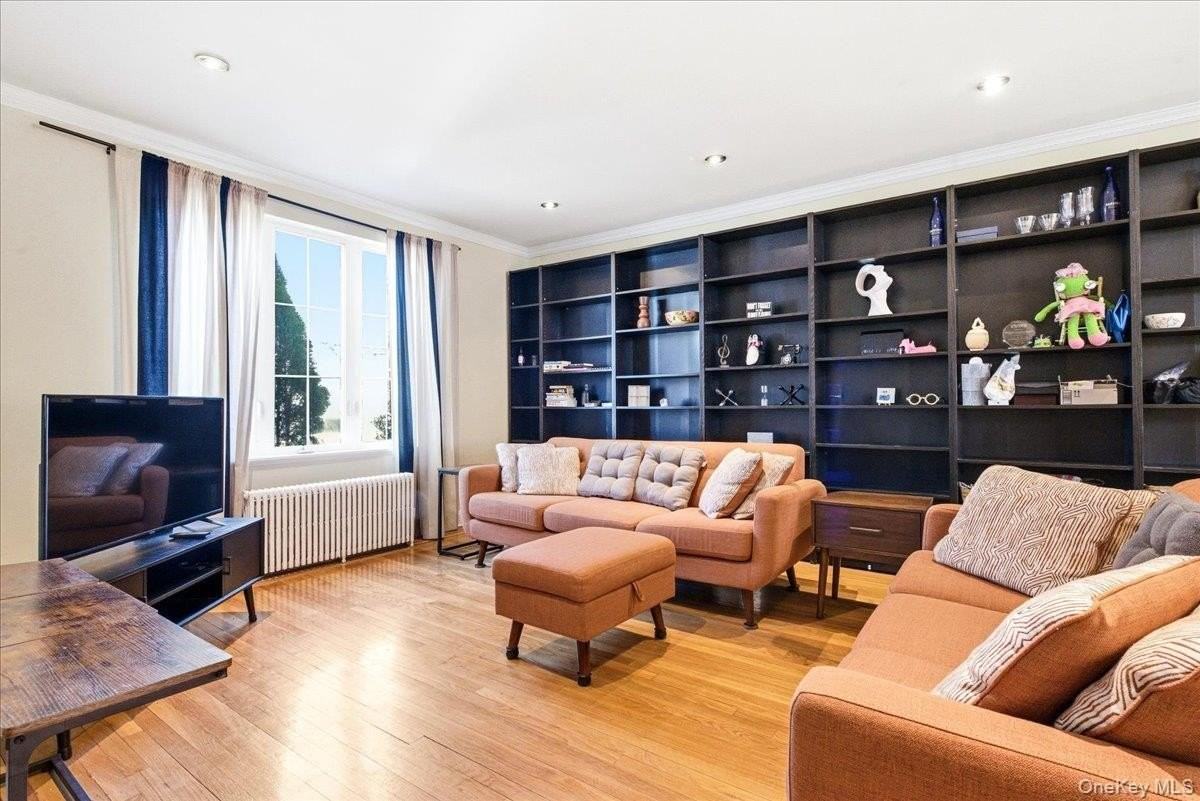 6768 Groton St - Photo 5 of 32