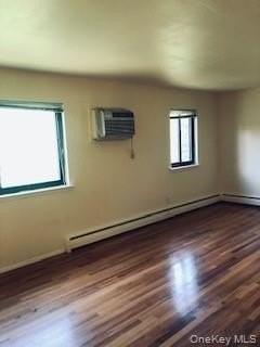 5 Brevoort Dr Apt 2e - Photo 3 of 17