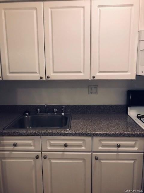 5 Brevoort Dr Apt 2e - Photo 7 of 17