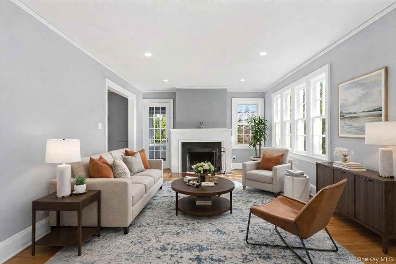 37 Longview Dr - Photo 3 of 15