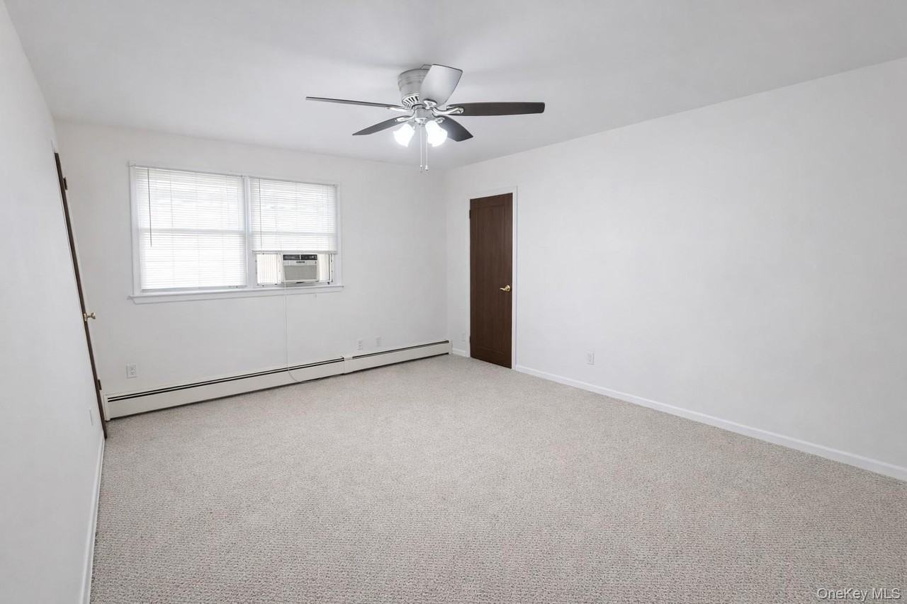 14 Upland Dr - Photo 7 of 9