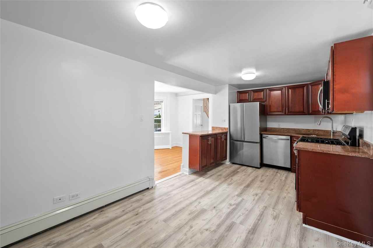 50 Rogers St - Photo 7 of 18