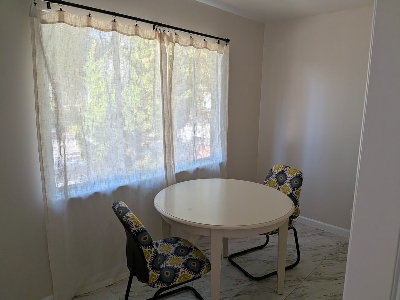 548 N San Pedro St #548 - Photo 3 of 15