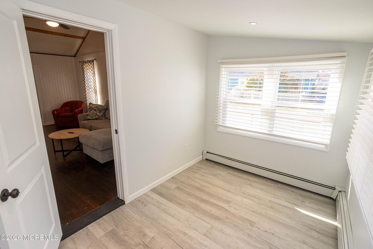 17 George Rd - Photo 7 of 30