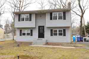 featured image of 21 Aster St