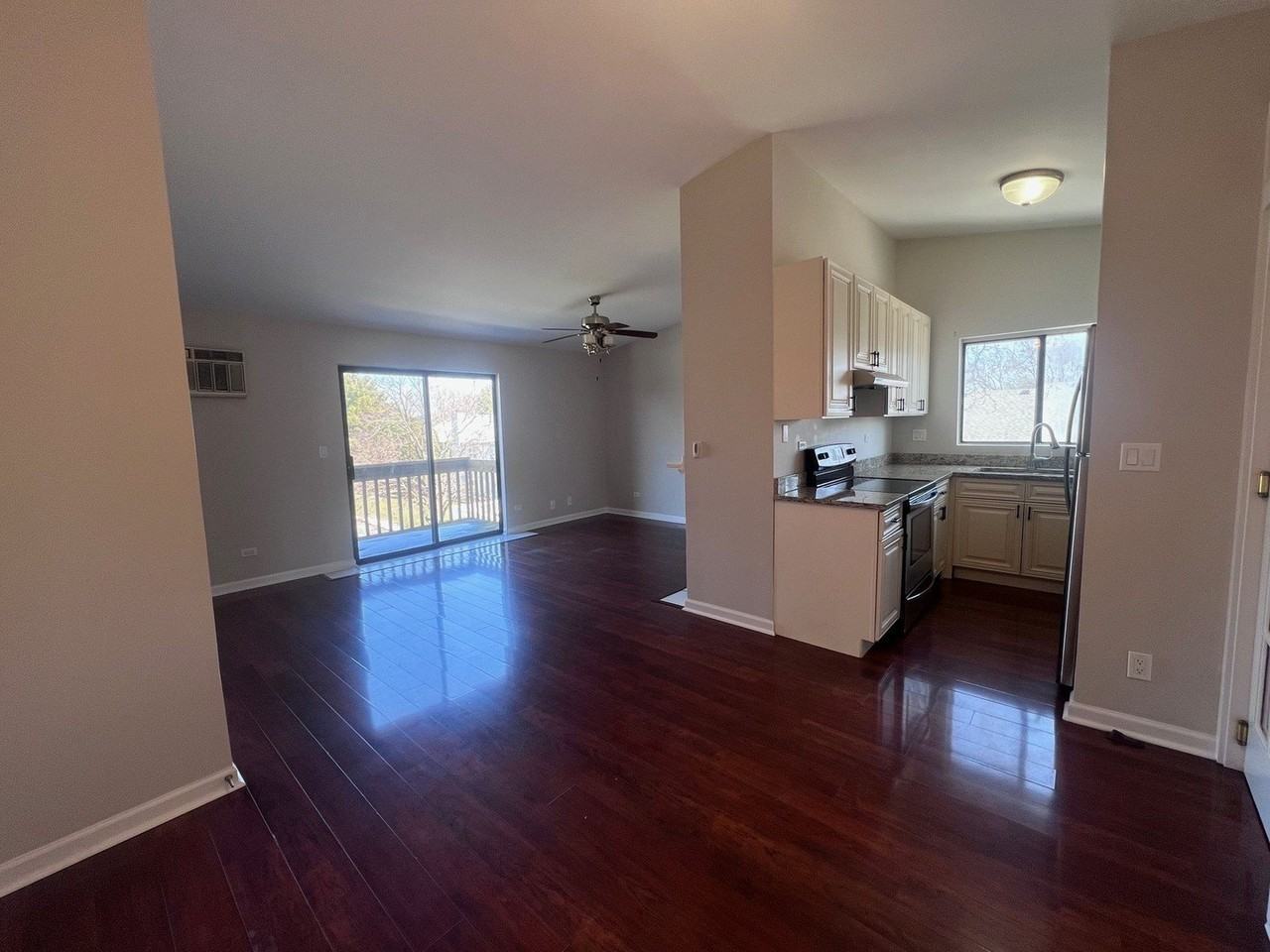 417 Berkshire Dr Apt 36 #36 - Photo 2 of 24