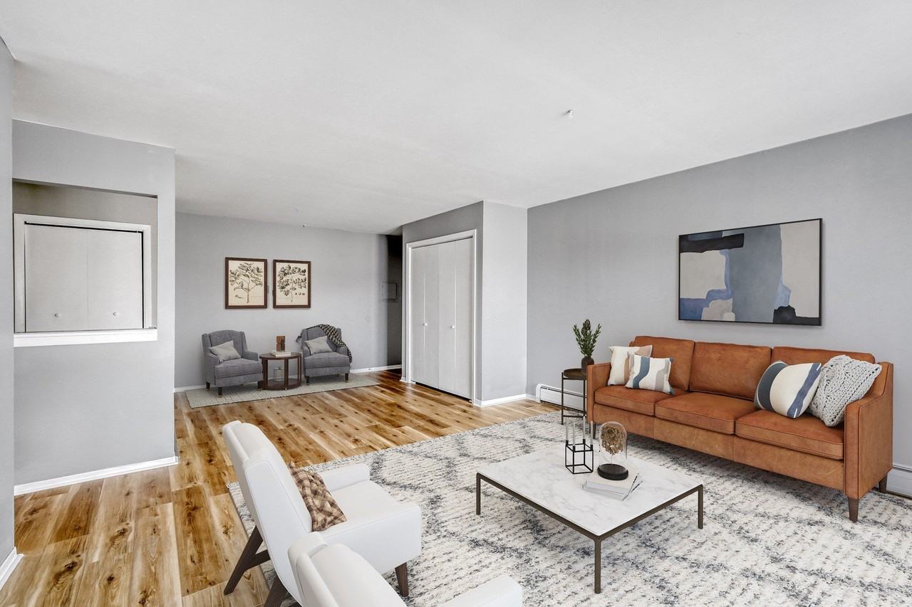 147 W Elk Trl Apt 345 - Photo 3 of 10