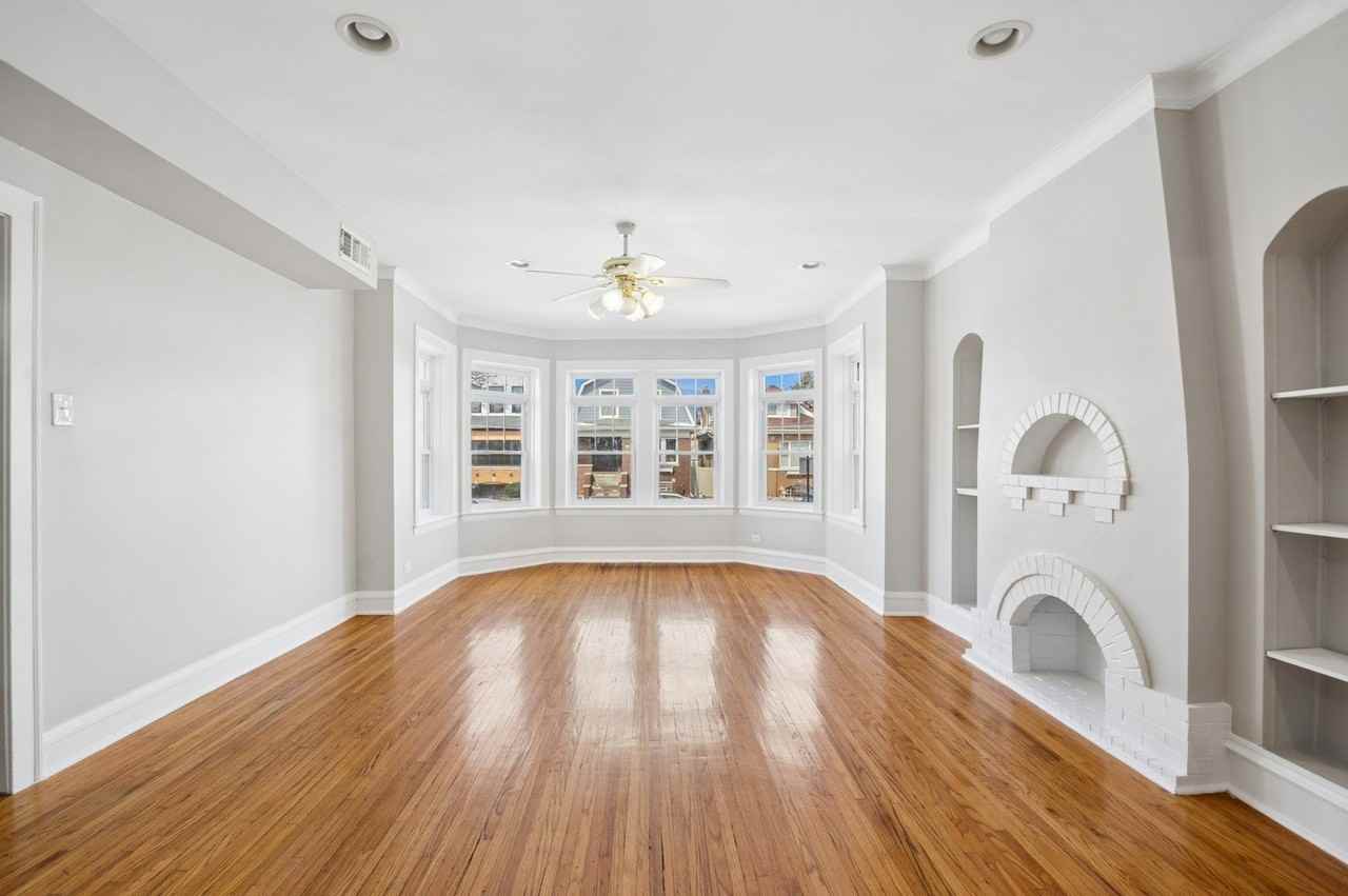 4945 N Kilpatrick Ave Apt 1 - Photo 2 of 15