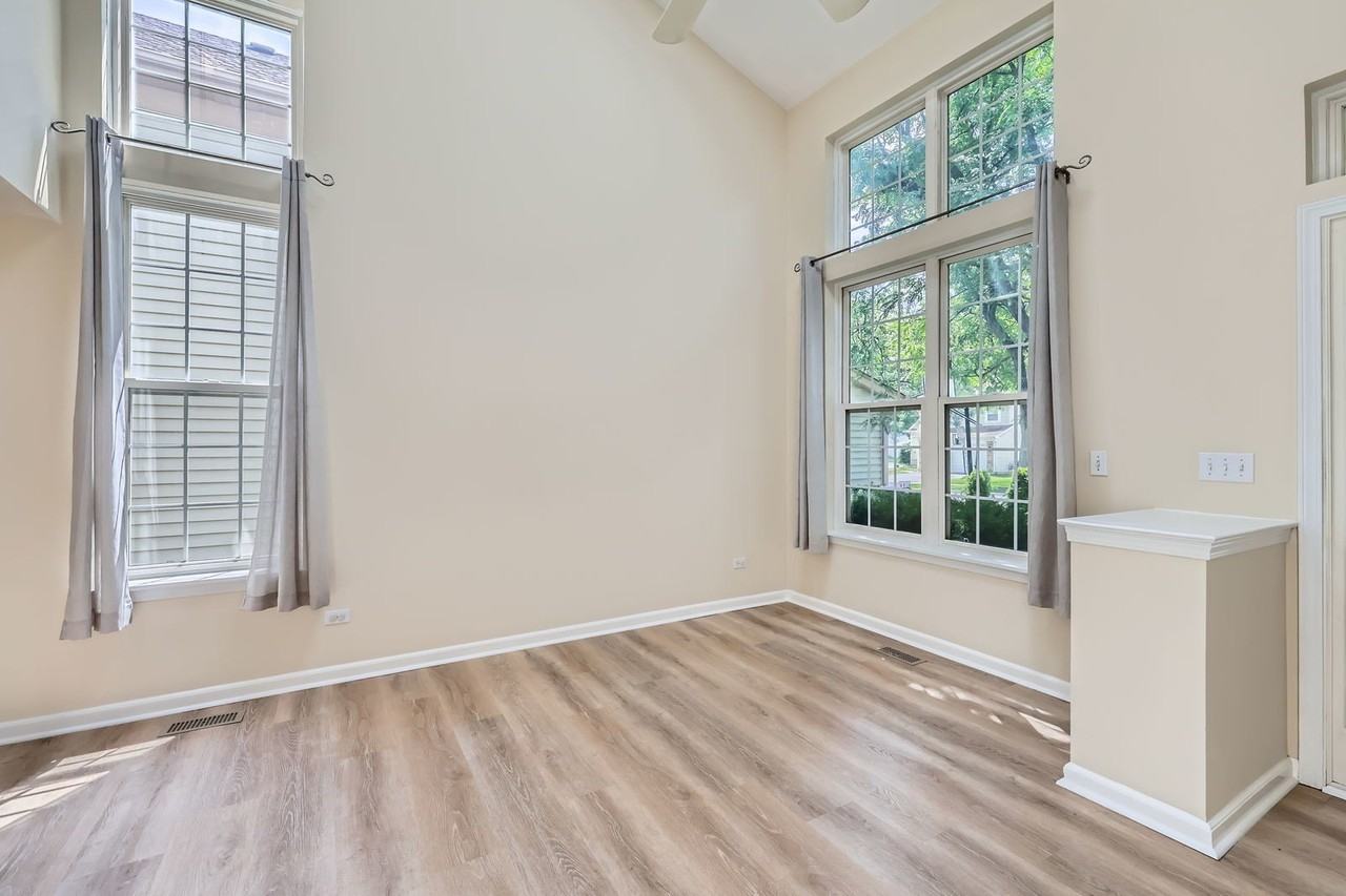 1208 Darnell Dr - Photo 4 of 25