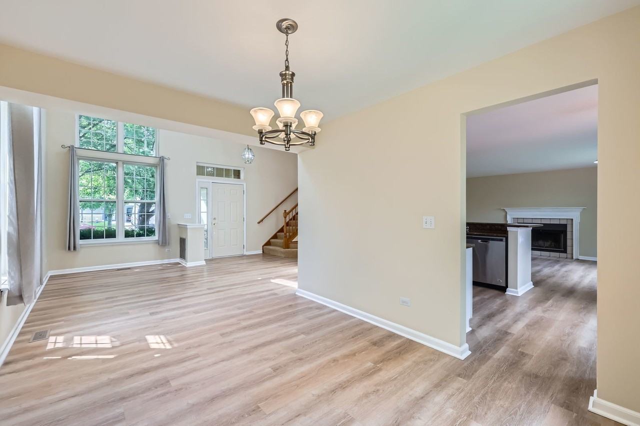 1208 Darnell Dr - Photo 5 of 25