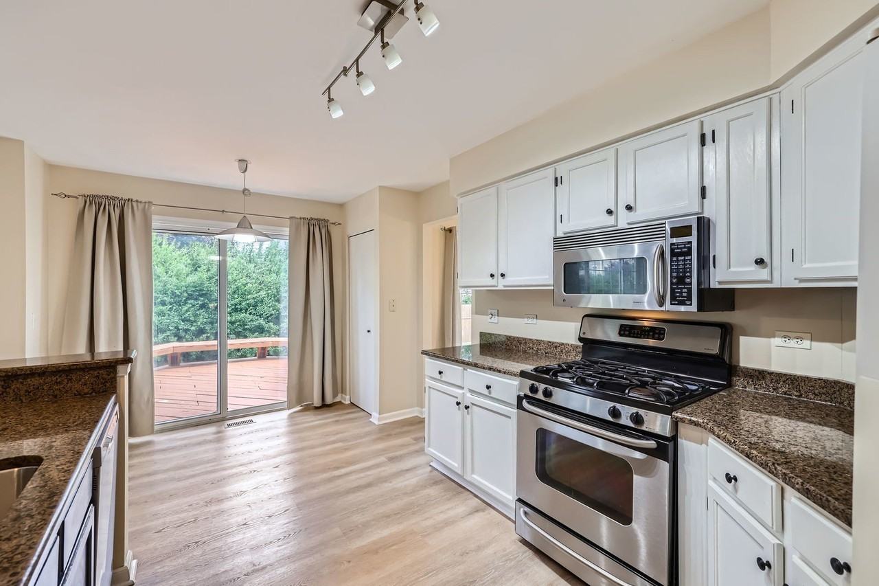 1208 Darnell Dr - Photo 7 of 25