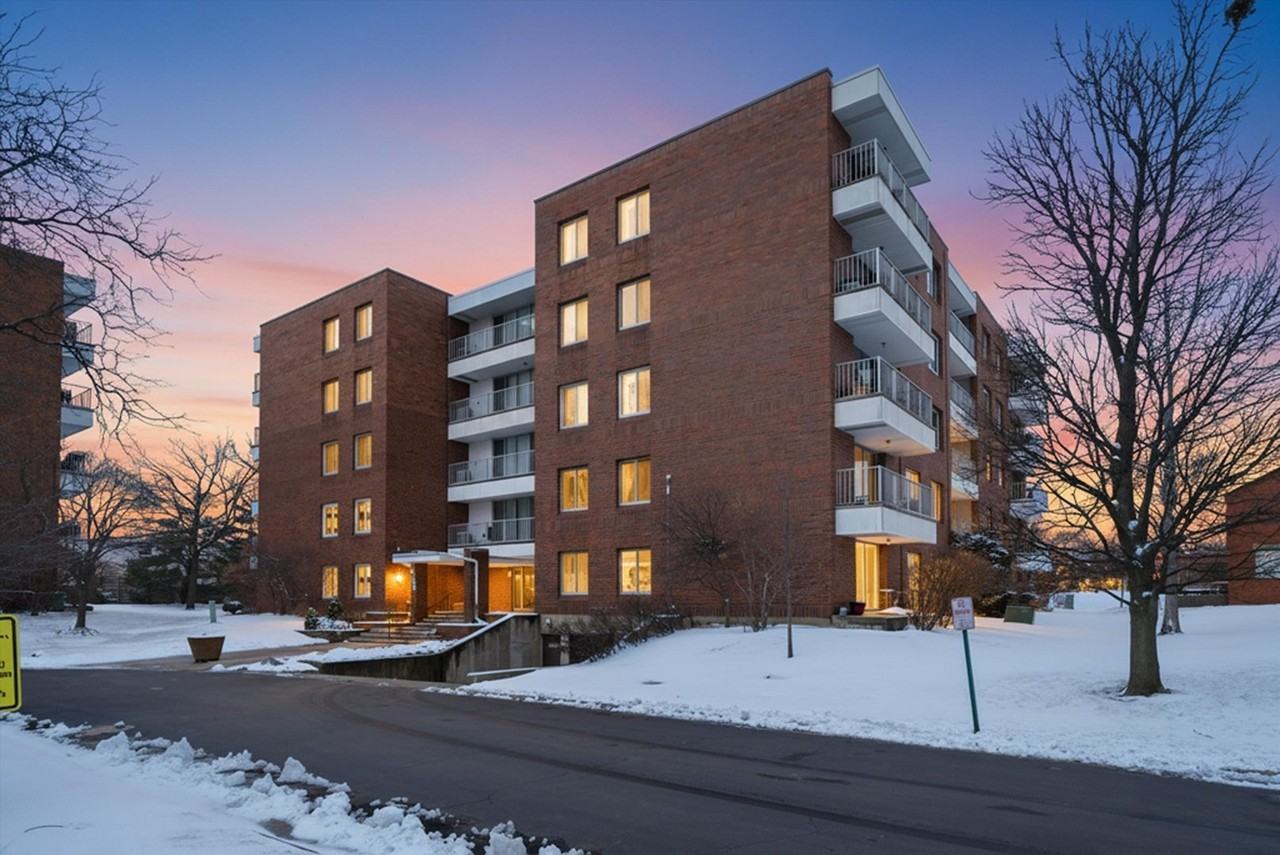 4000 Triumvera Dr Apt 201a - Photo 3 of 39