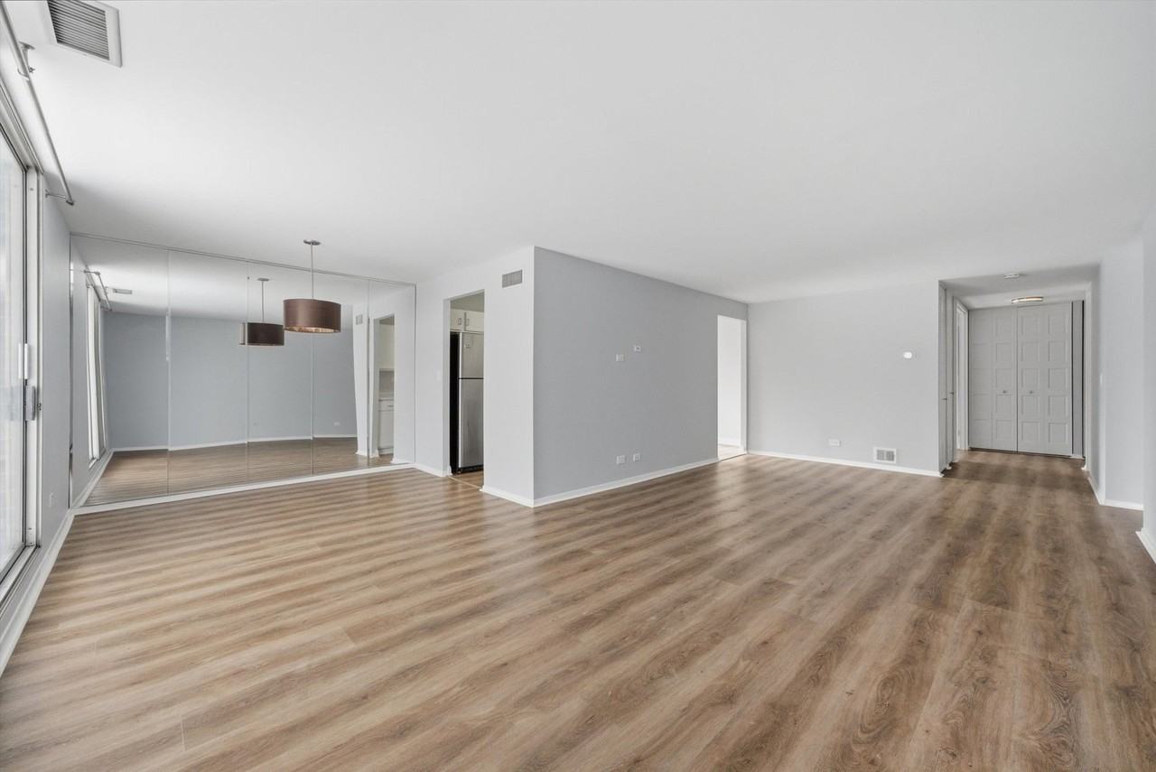 4000 Triumvera Dr Apt 201a - Photo 6 of 39